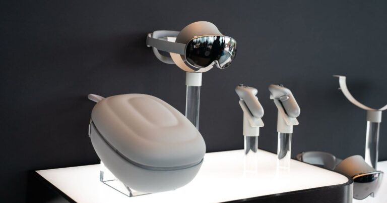 Samsung Galaxy XR Headset Launches to Rival Apple Vision Pro at $1,799