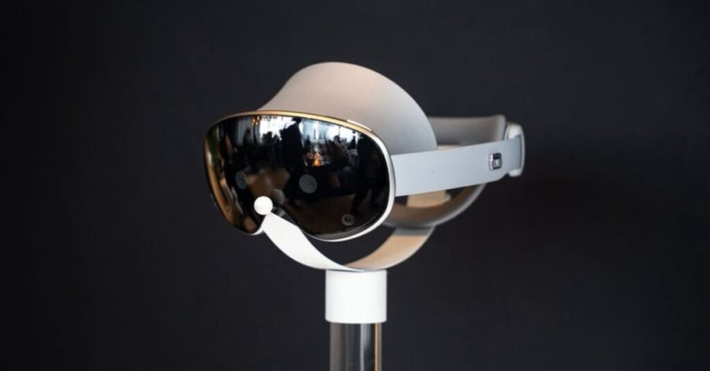 Samsung Galaxy XR Headset Launches to Rival Apple Vision Pro at $1,799